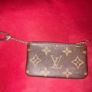 Louis Vuitton Authentic Pouchette